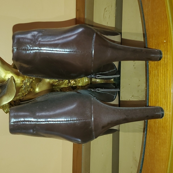 Nine West size 11 Brown ankle booties - Picture 4 of 10